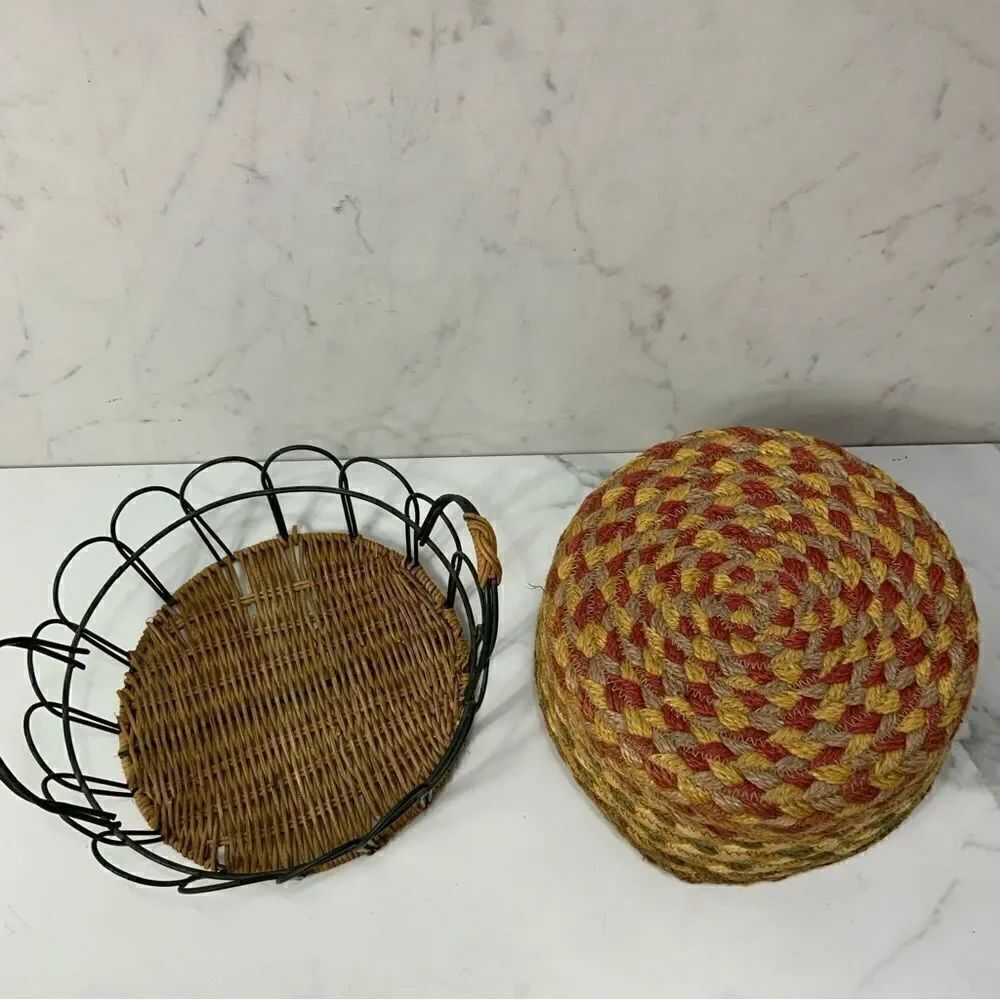 Wire basket with woven insert - Picture 3 of 4